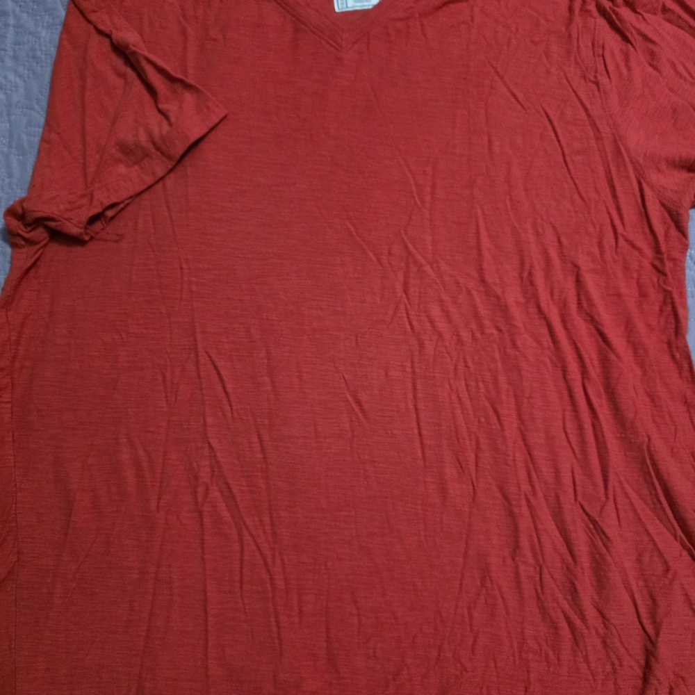 Alexander Julian Red V-Neck Short Sleeve Tee
